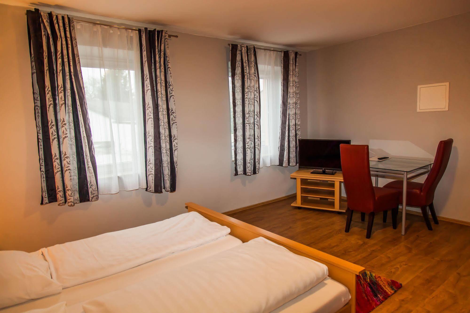 Hotel Cristallo Landshut Zewnętrze zdjęcie